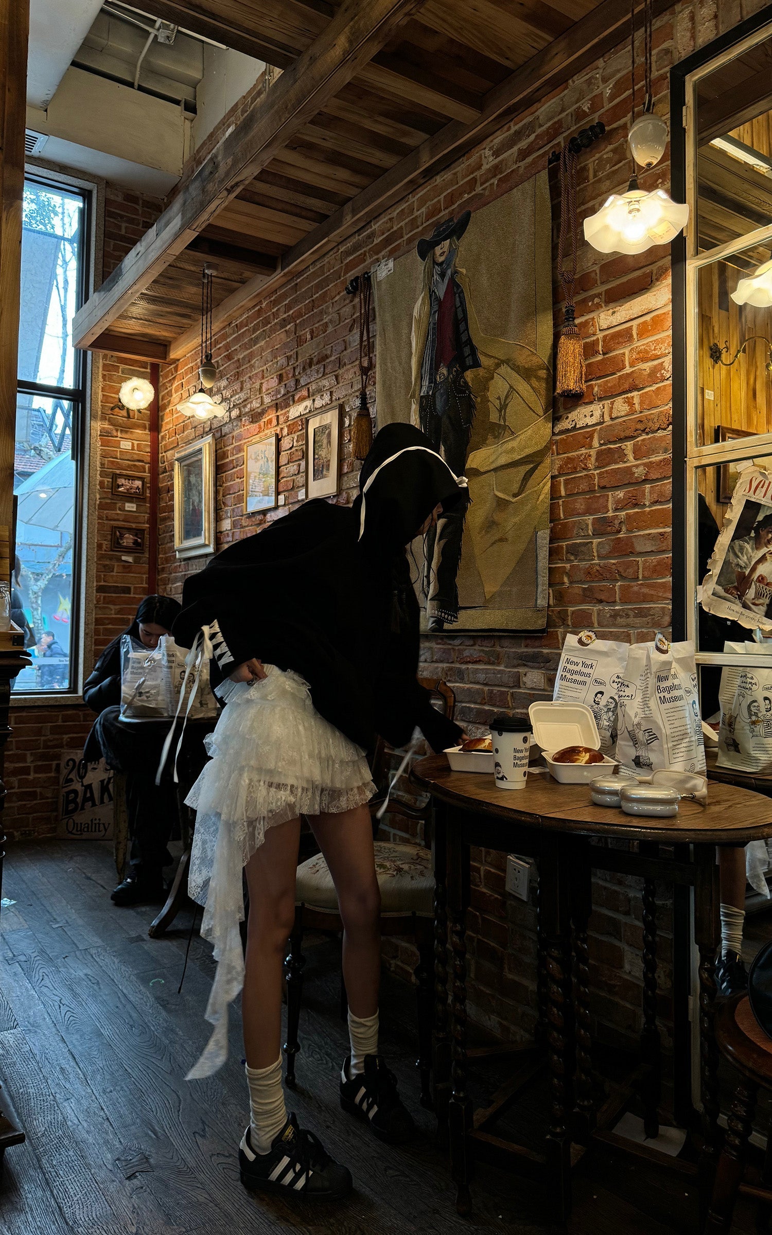 WARDEN EDGE Asymmetrical Mini Lace Skirt