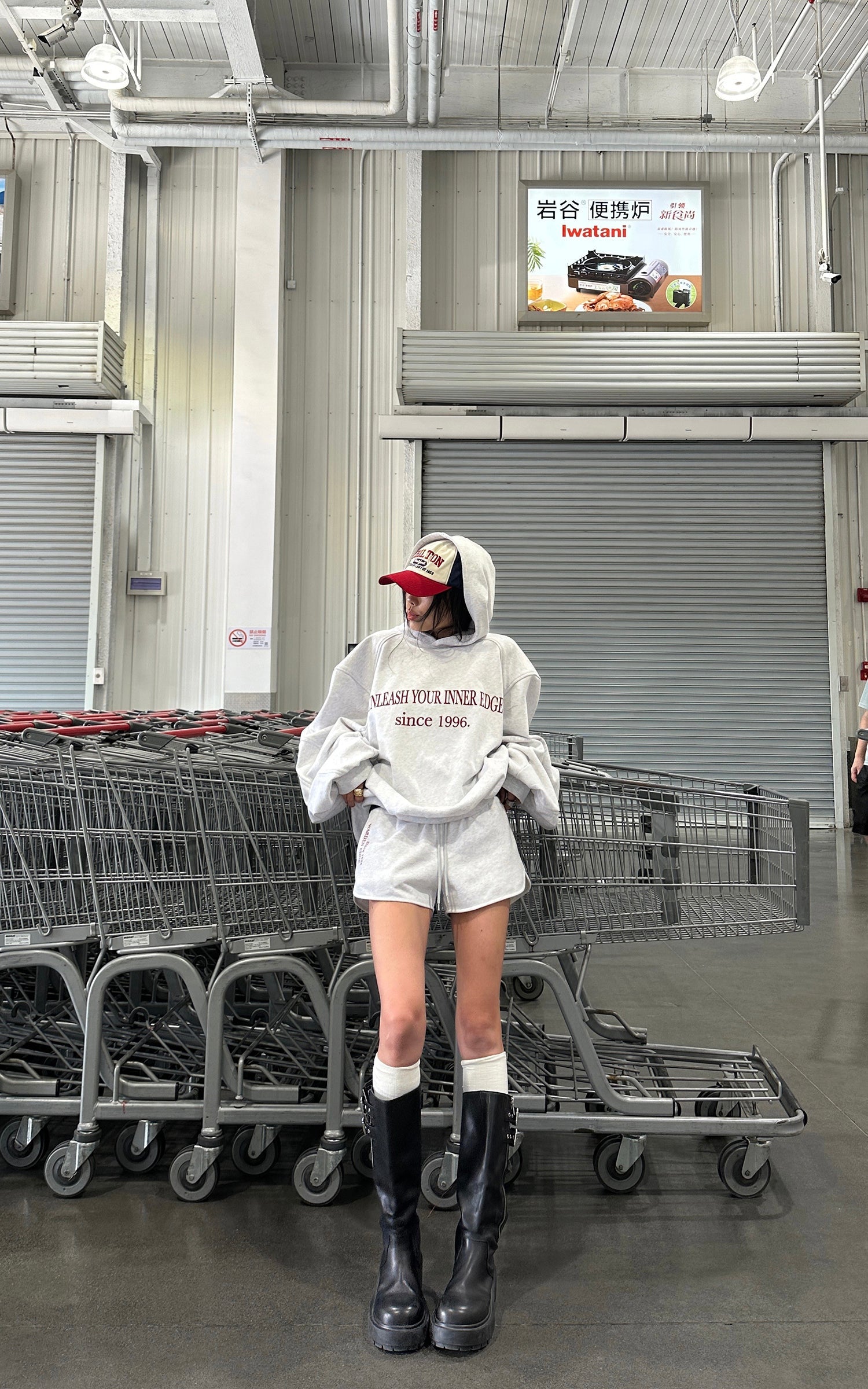 WARDEN EDGE Retro Lettering Print Hoodie + High-Waisted Shorts Set