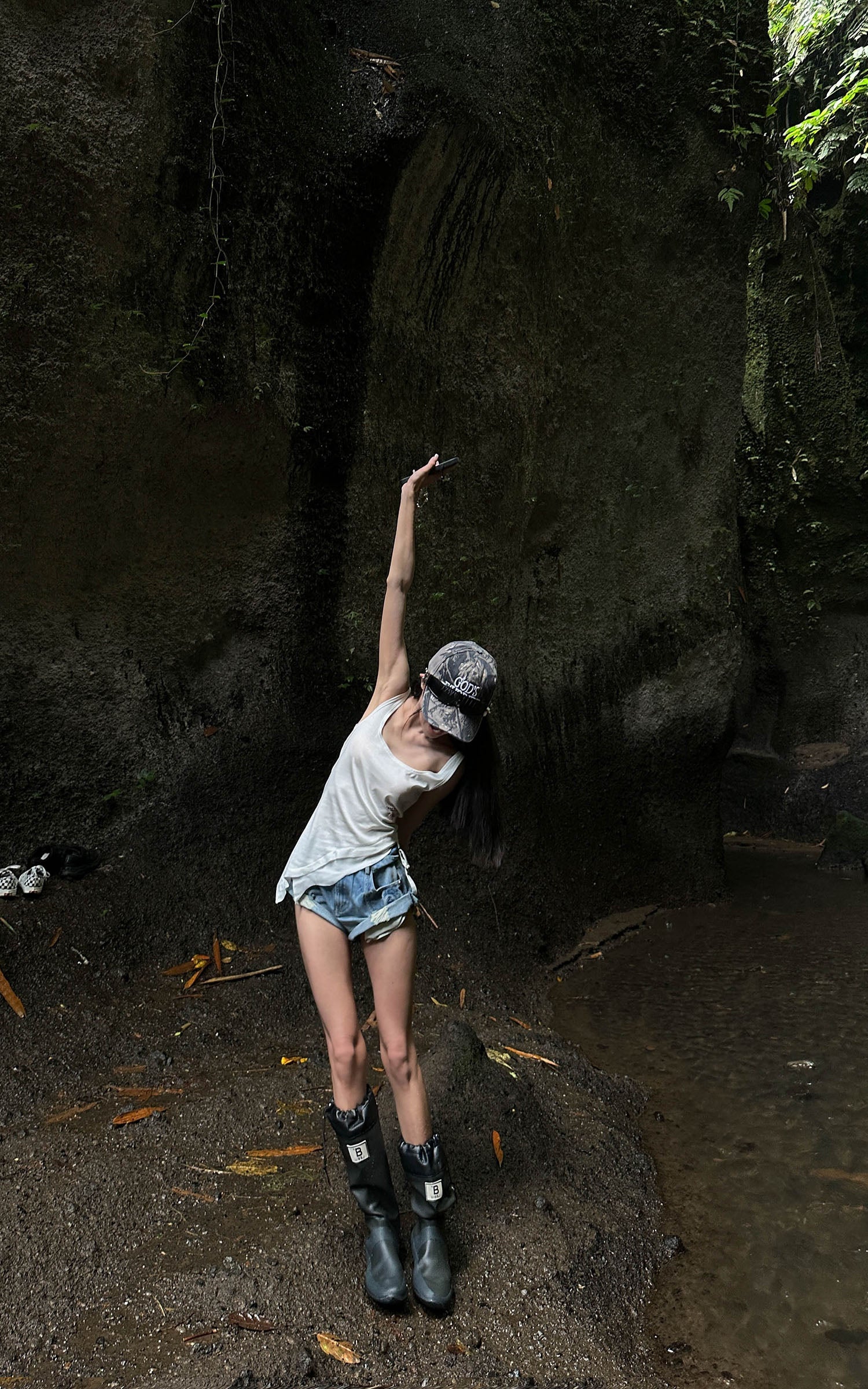 WARDEN EDGE Distressed Denim Shorts with Folded Hem & Ring Stitch