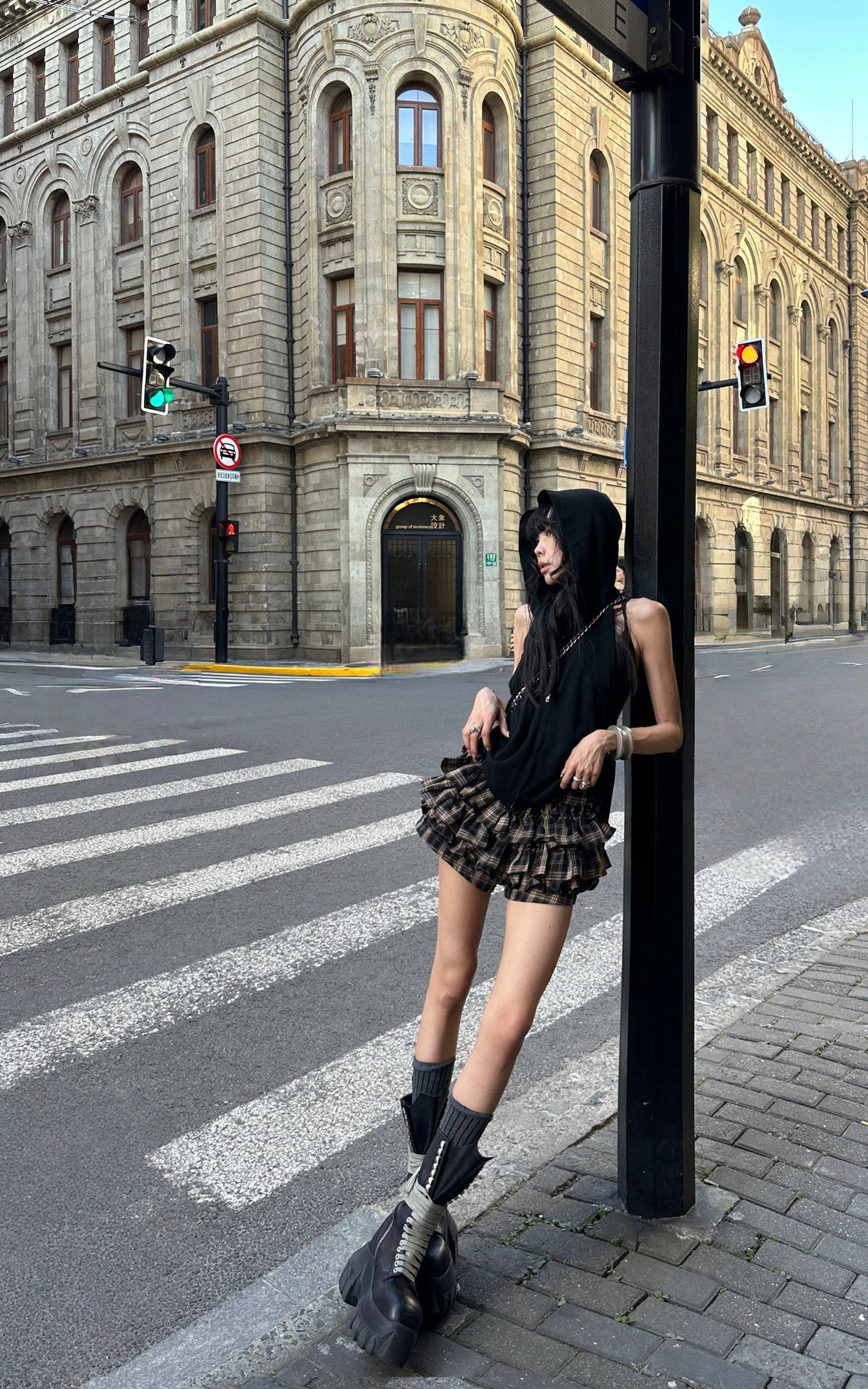 WARDEN EDGE Layered Mini Skirt with Drawstring Detail