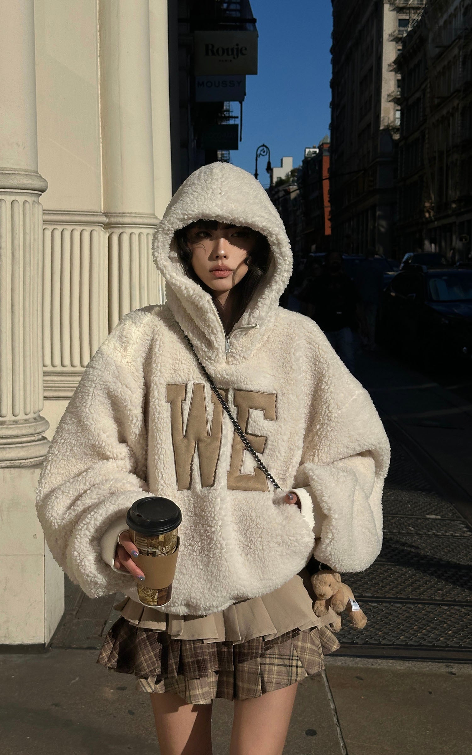 WARDEN EDGE Oversized Wool-like Fleece Hoodie with WE Letter Patch