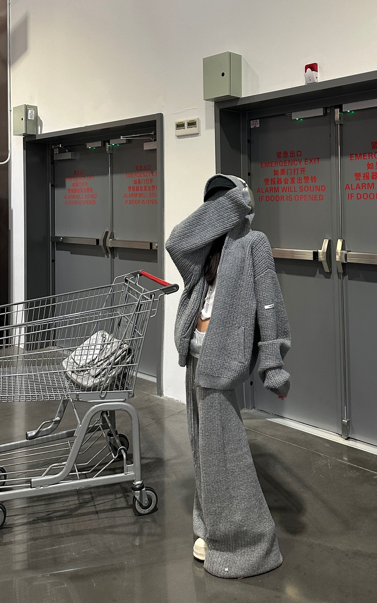 WARDEN EDGE Oversized Knit Hoodie and Wide-Leg Pants Set