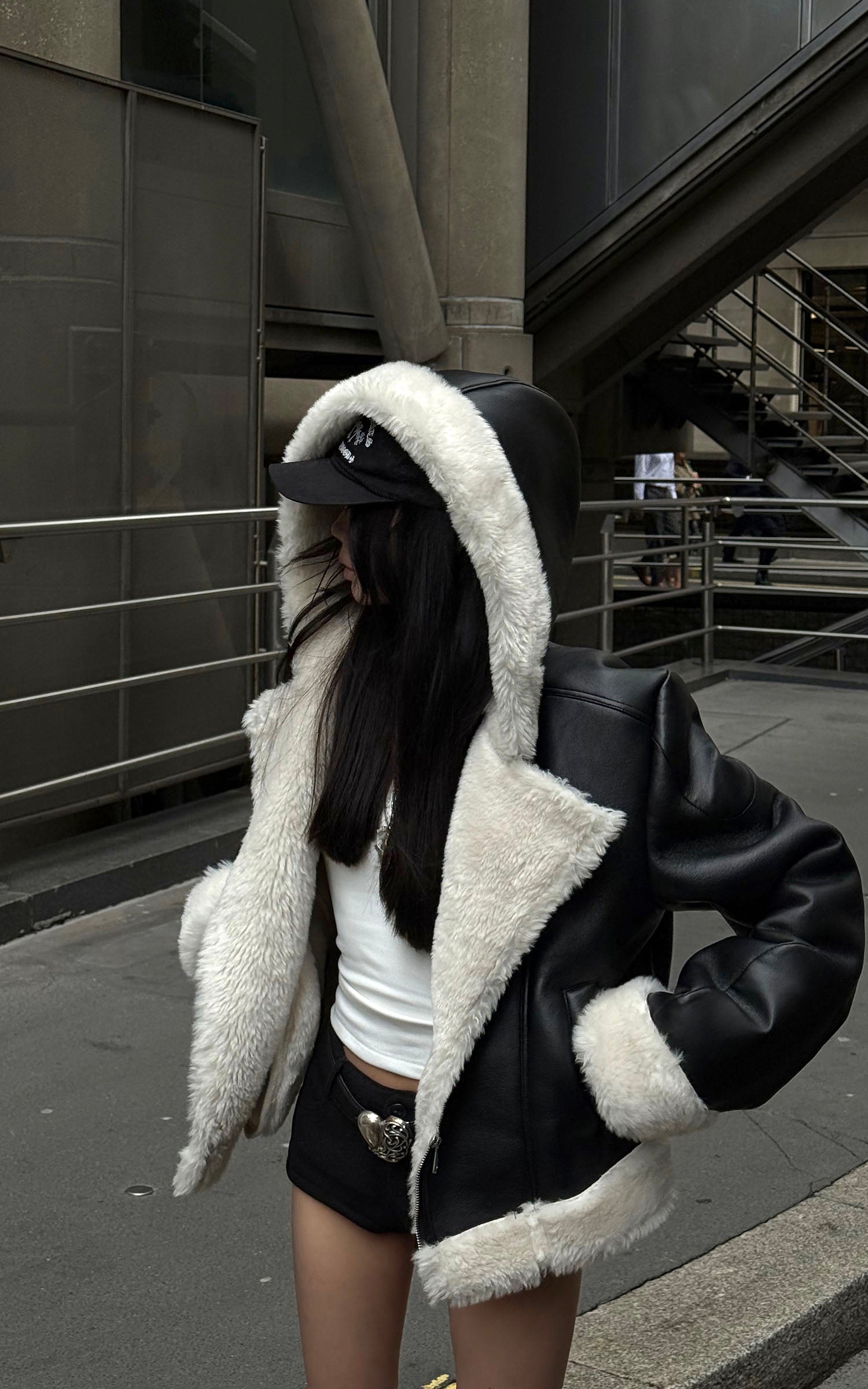 WARDEN EDGE Faux Shearling Cropped Hooded Jacket