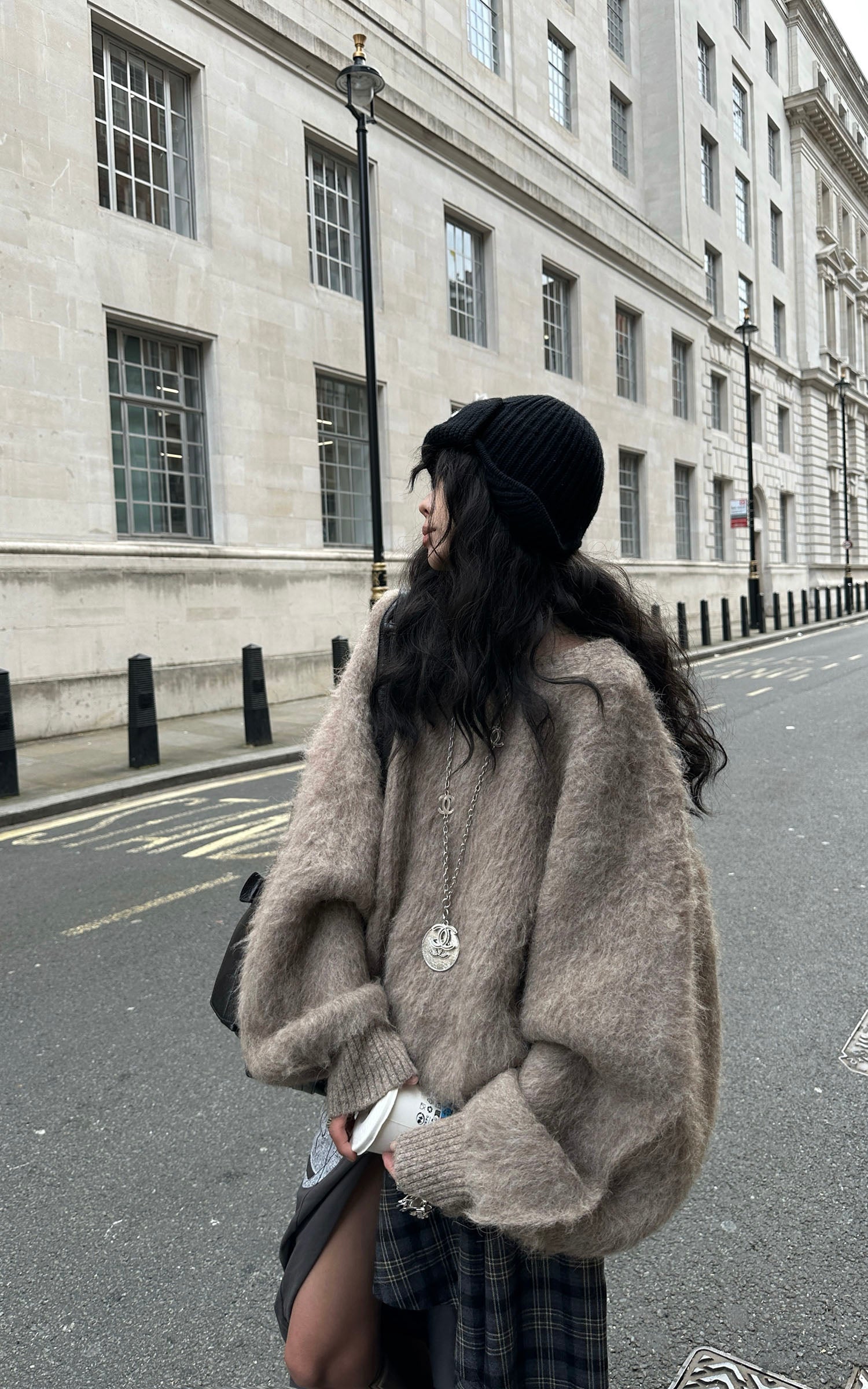 WARDEN EDGE Textured Oversized Knit Sweater