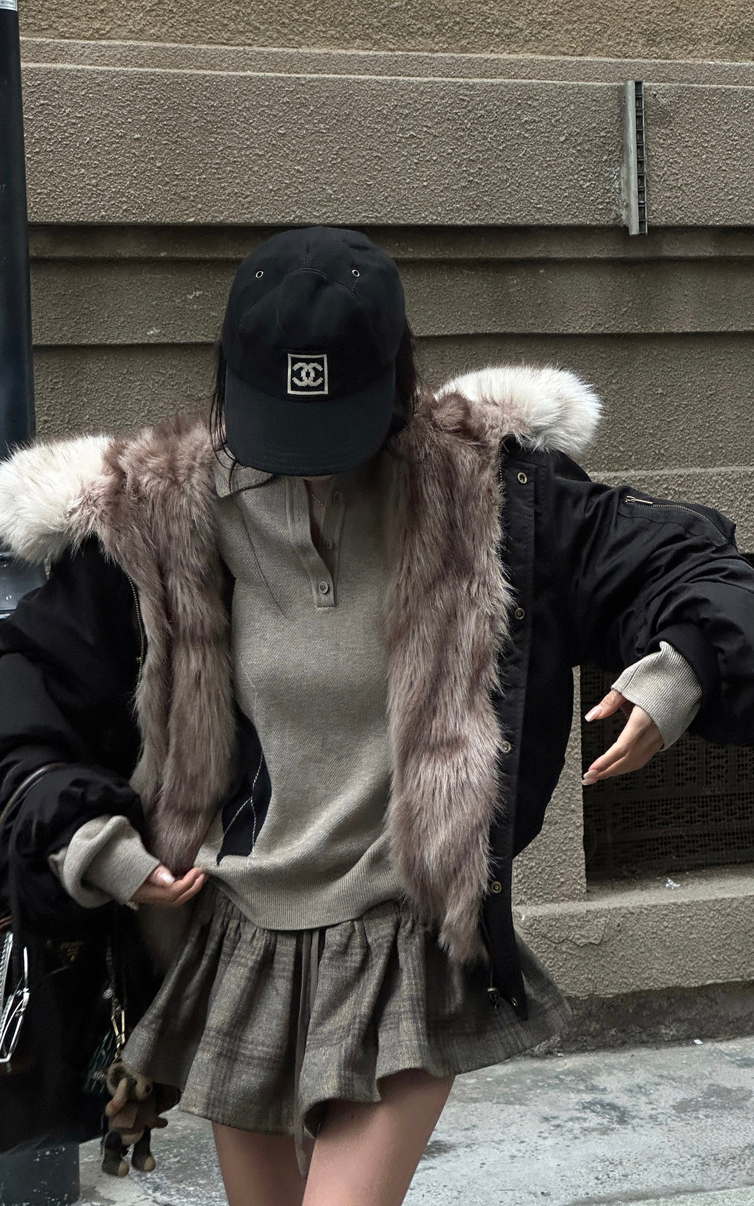 WARDEN EDGE Faux Fur Trim Cropped Bomber Jacket