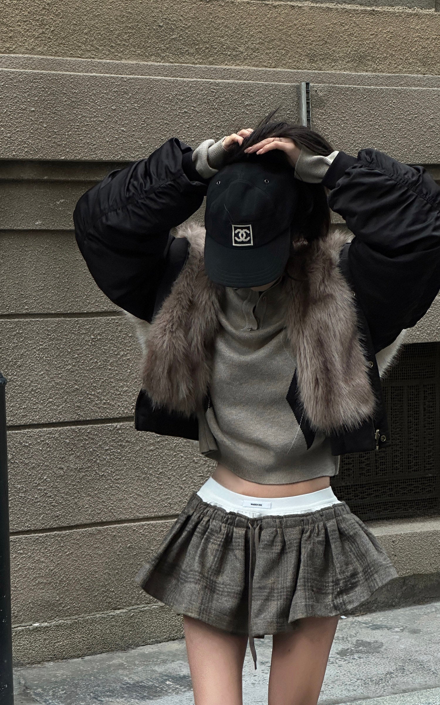 WARDEN EDGE Plaid Mini Skirt with Contrast Waistband