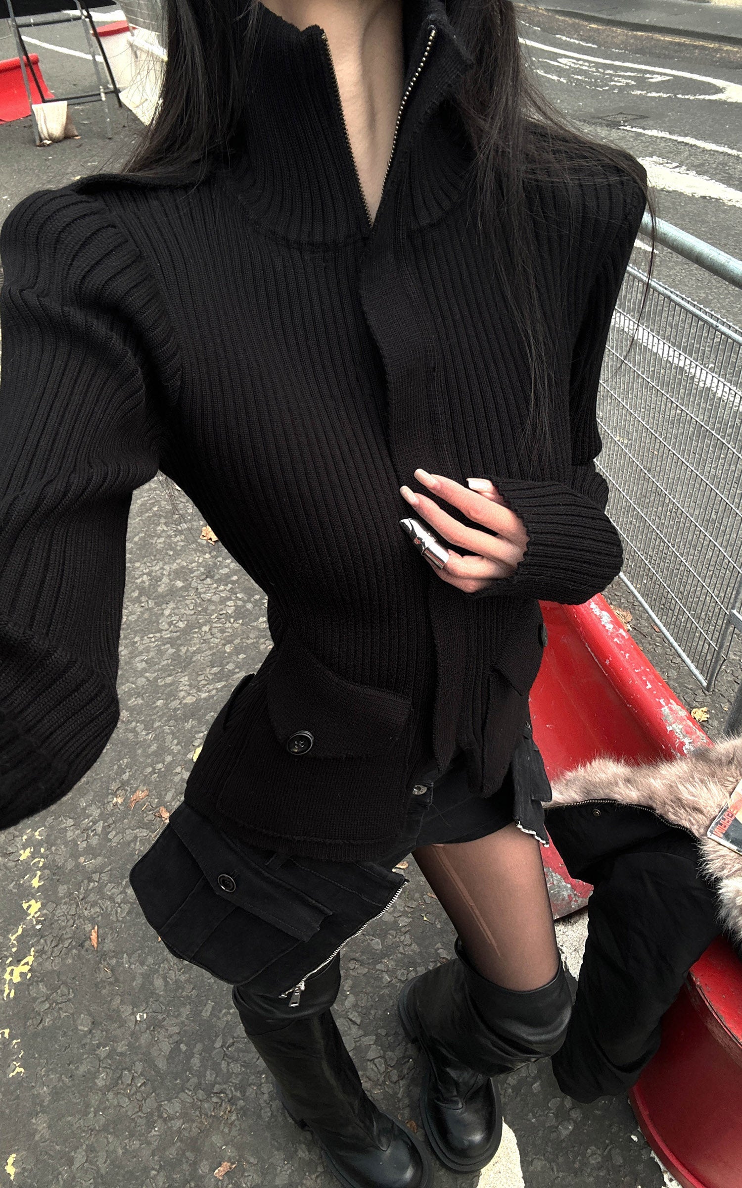 WARDEN EDGE Ribbed High Neck Zip Knit Top