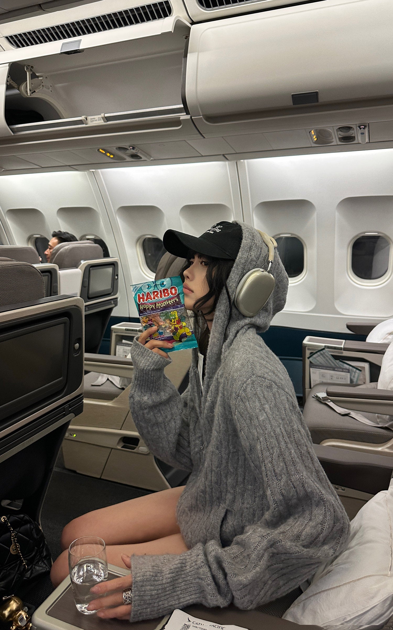 WARDEN EDGE Hooded Cable-Knit Zip Sweater Jacket