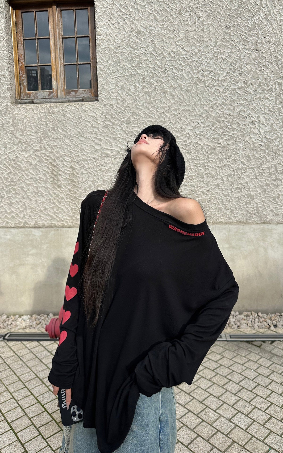 <tc>WARDEN EDGE</tc> Top de manga larga oversize con corazón en la manga