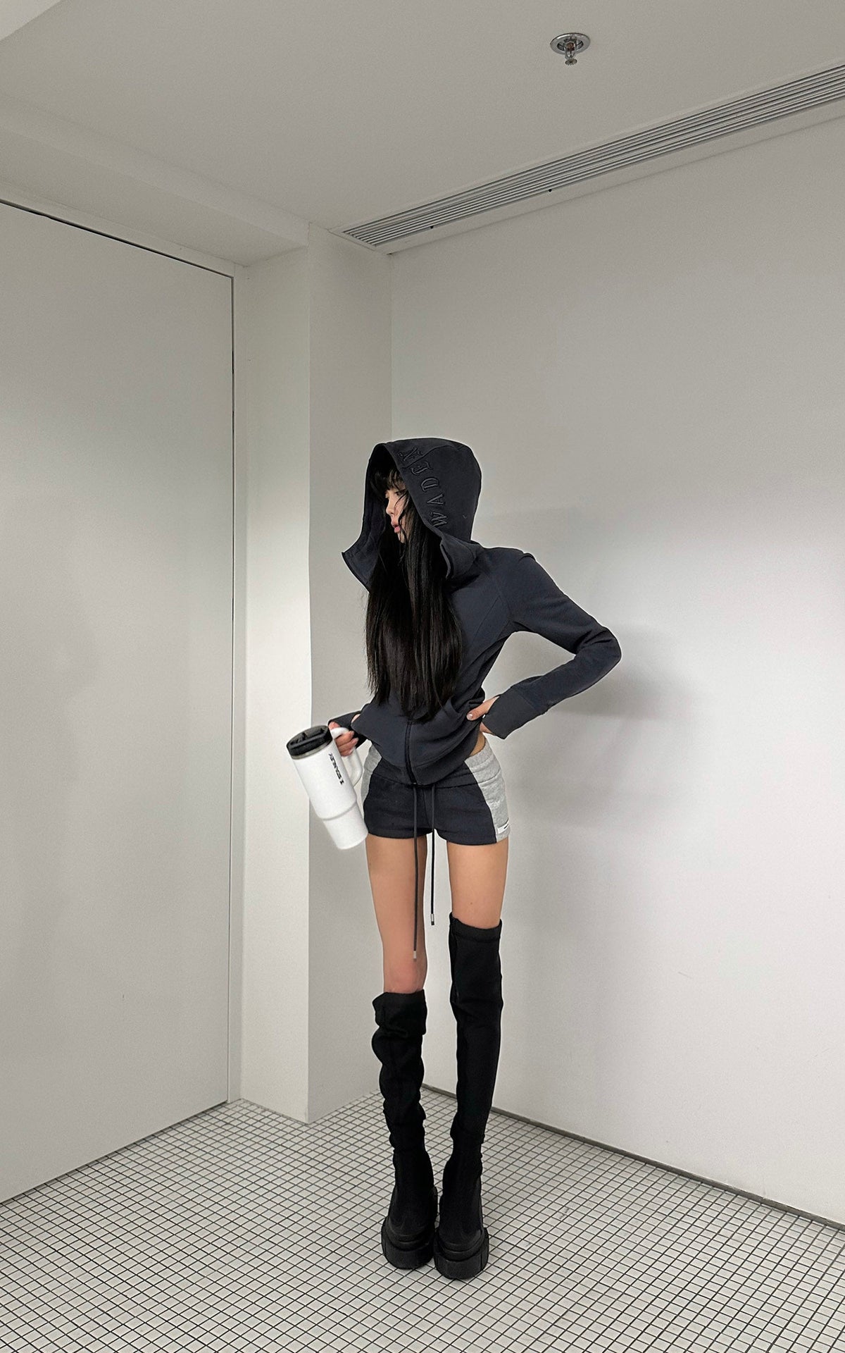 WARDEN EDGE Contoured Zip-Up Hoodie & Contrast Panel Shorts Set