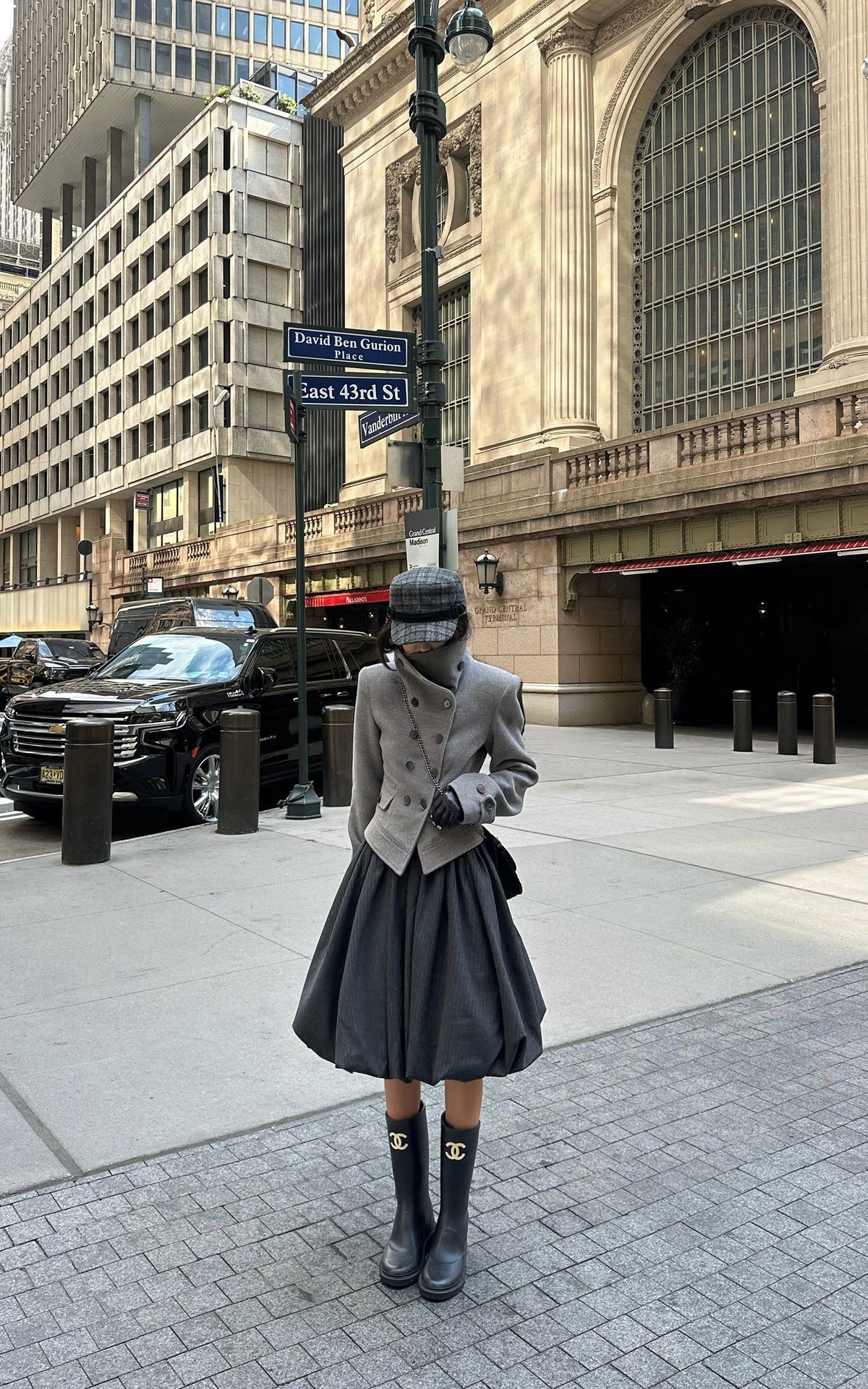 WARDEN EDGE Pinstripe Balloon Midi Skirt