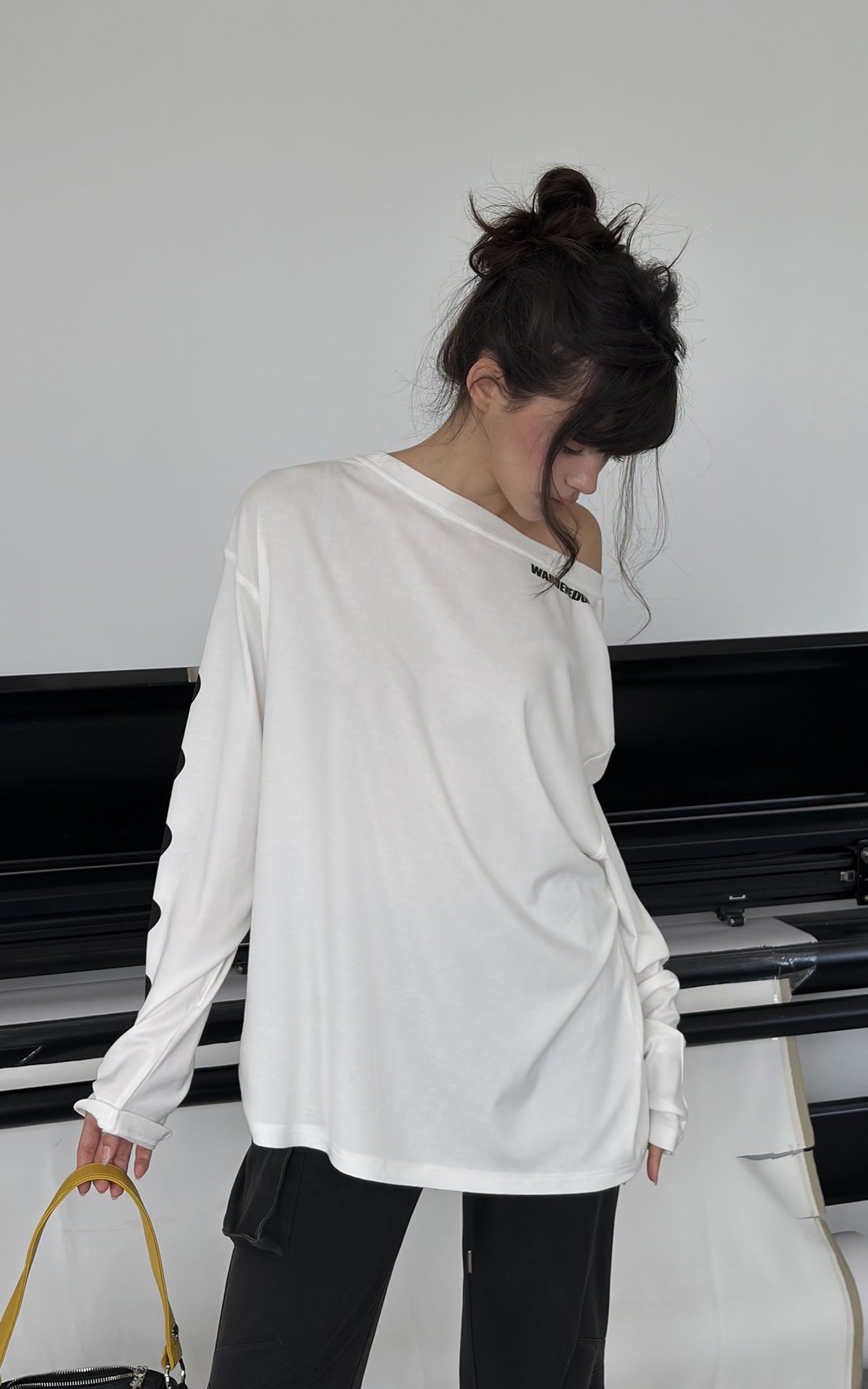 <tc>WARDEN EDGE</tc> Top de manga larga relajado con gráfico de corazón